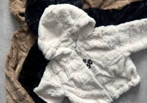 Campera Teddy con capucha
