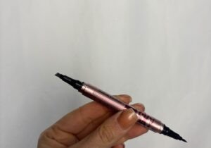 Delineador dos en uno